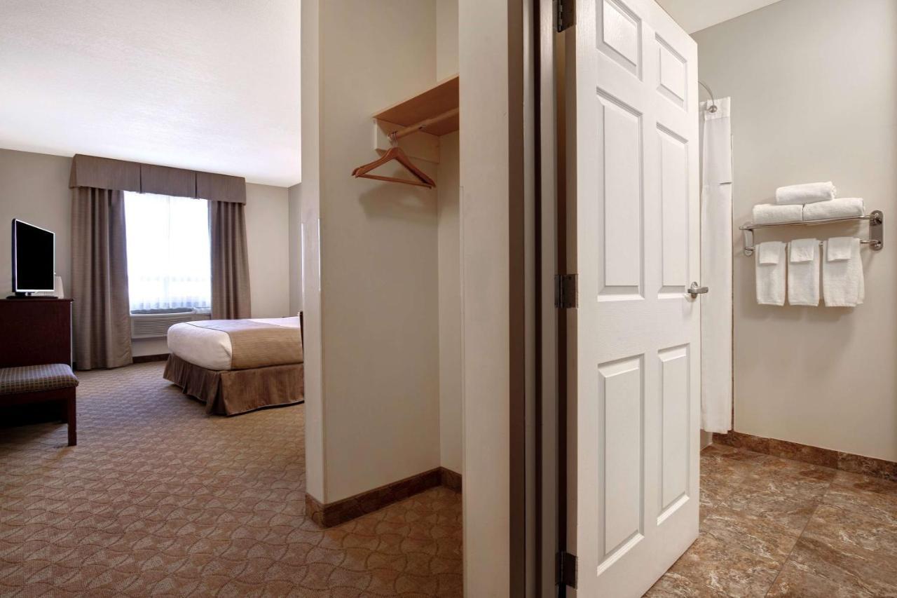 Days Inn By Wyndham Dawson Creek Kültér fotó