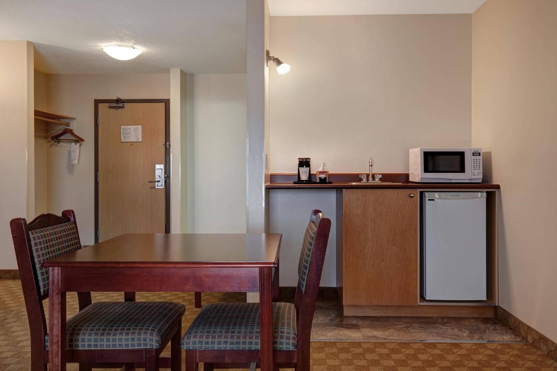 Days Inn By Wyndham Dawson Creek Kültér fotó